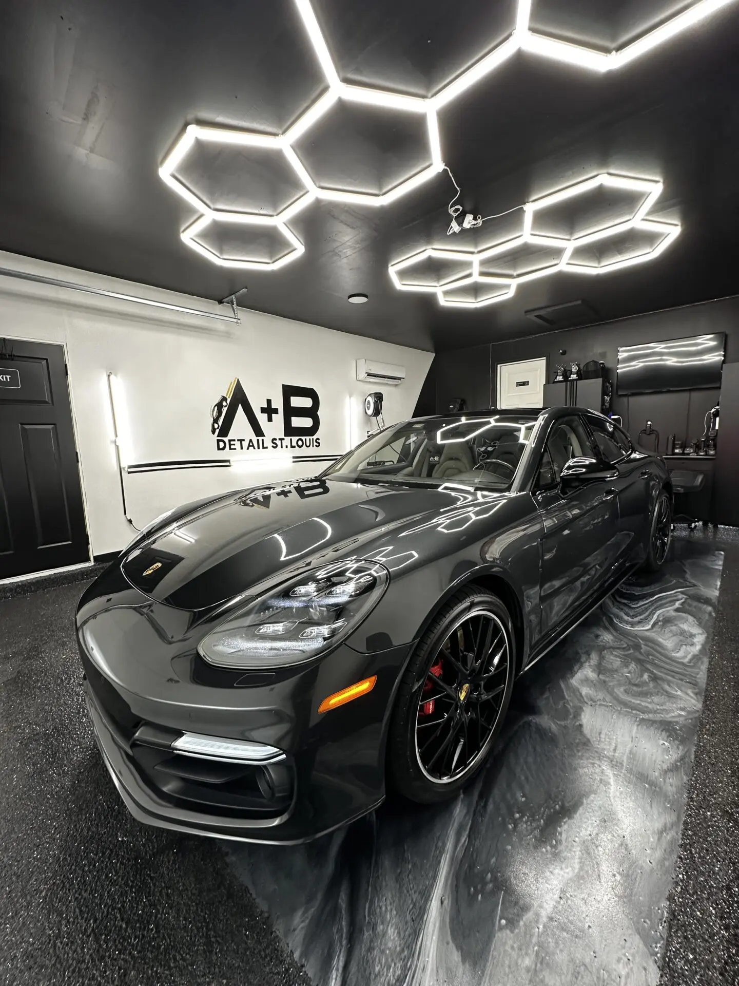 A+B Detail St.Louis – Ceramic Coatings